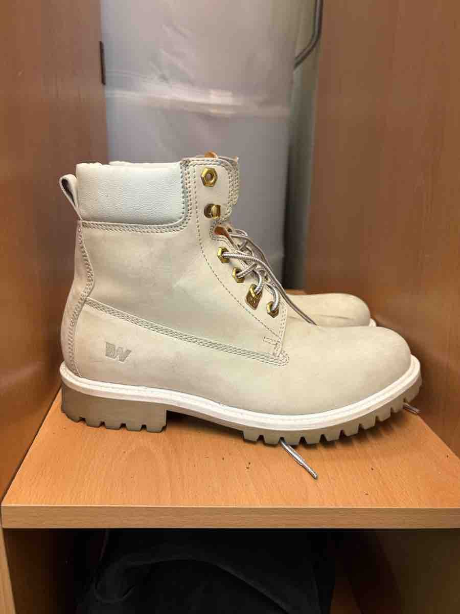 Scarpe da donna: Scarpe invernali donna – Nuovo (secondo la descrizione) da Giubiasco venduto da mol_f9mf