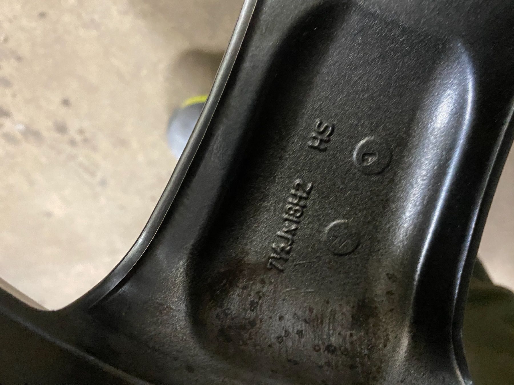 Toyota Pneumatici & Ruote complete: Toyota Prius Alufelgen – Usato da freienbach venduto da gatuzo 3