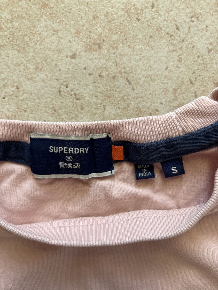 Superdry T-Shirts: Superdry taille S – Gebraucht aus Blonay von Ollorvi 1