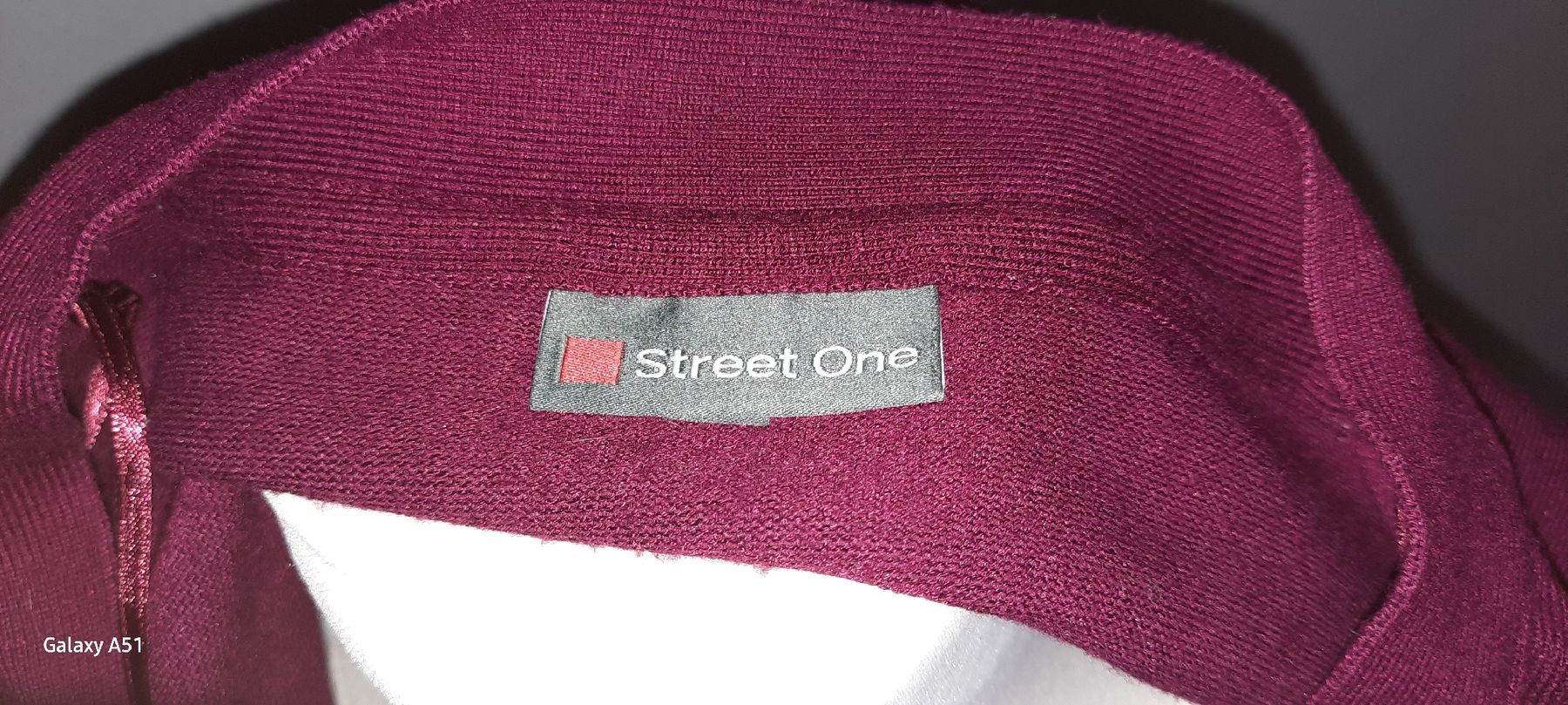 Maglioni & Felpe: ***STREET ONE*** Feinstrickpullover rot Gr 42 – Usato da Wädenswil venduto da H2H_Secondhandshop 4