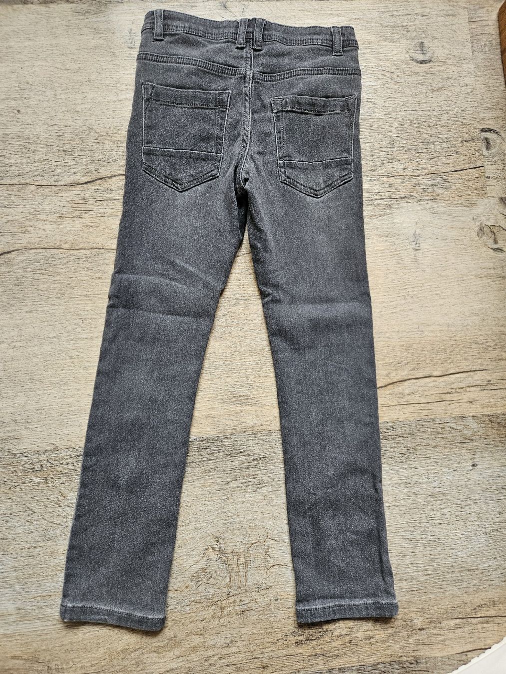 Pantaloni: Jeans grau Gr. 140 – Usato da Altendorf venduto da egi83 1