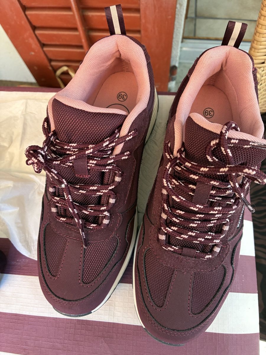Scarpe da uomo: Wanderschuhe wasserdicht Bordeaux ungebraucht – Nuovo e nell'imballaggio originale da Winterthur venduto da Chepa61 1