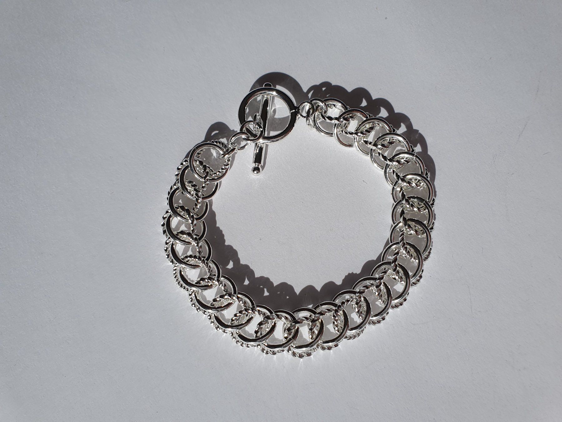 Armbänder & -reifen: Armband versilbert – Neu und originalverpackt aus St. Margarethen TG von Schachmatt