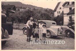 Unbekannter Ort // Oldtimer BS 18161 Menschen belebt / Basel