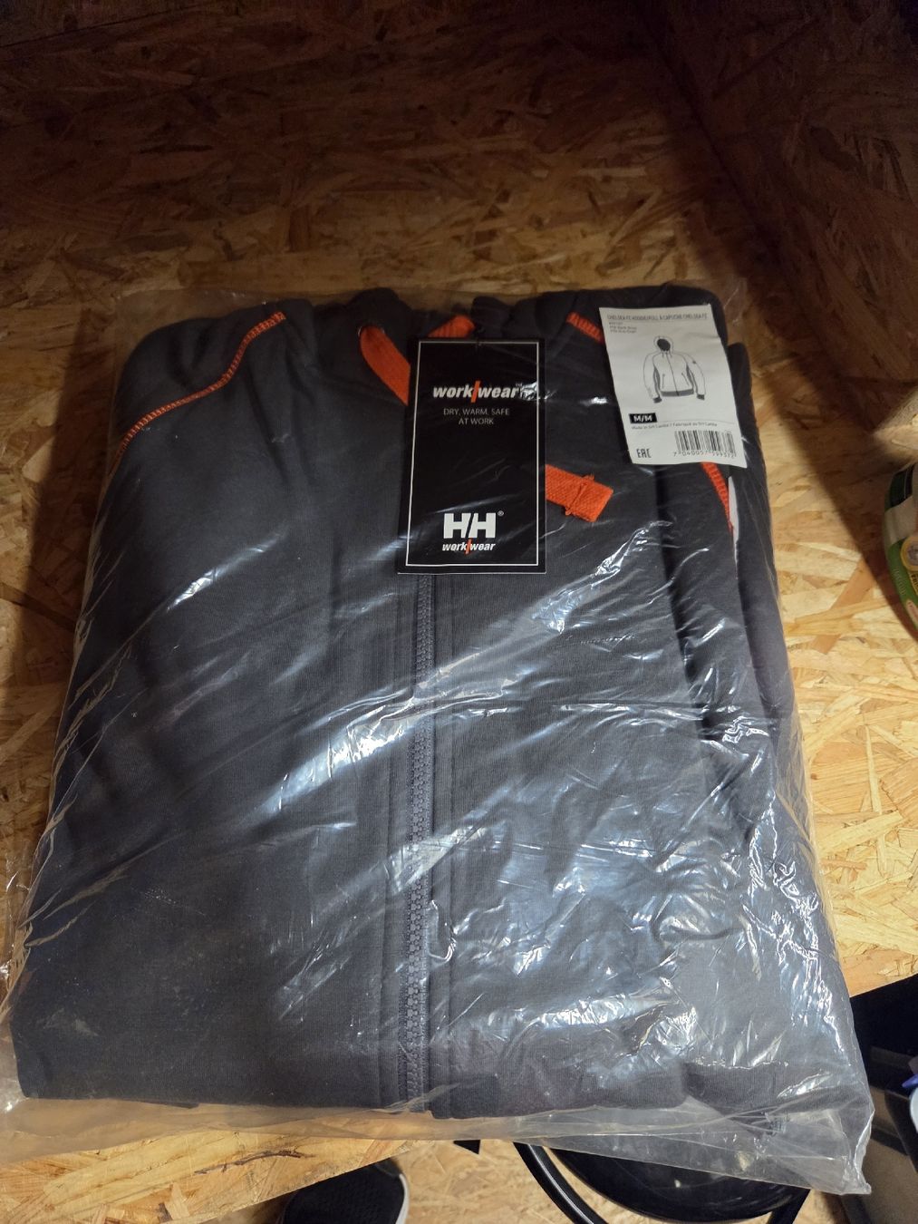 Helly Hansen Jacken: Helly Hansen – Neu und originalverpackt aus Unterkulm von PrinZicken 1