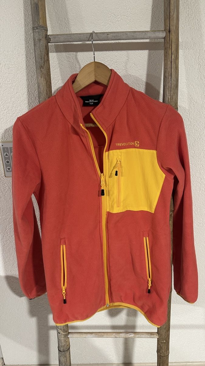 Maglioni & Felpe: Brand New Trevolution Fleece – Nuovo (secondo la descrizione) da Esslingen venduto da zcu_76s2
