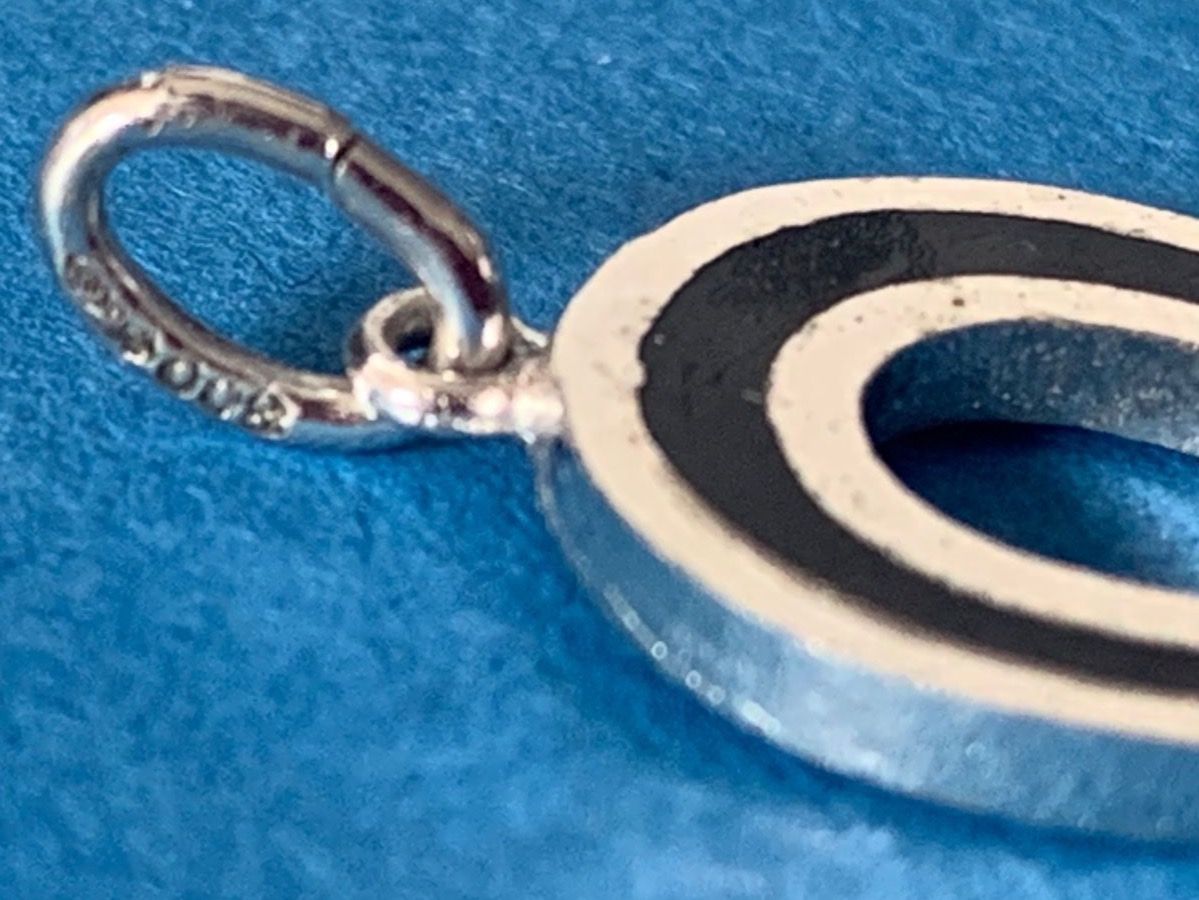 Anhänger: Schmuckanhänger HUFEISEN silber/schwarz – Gebraucht aus Laufen von belleskulptur 3