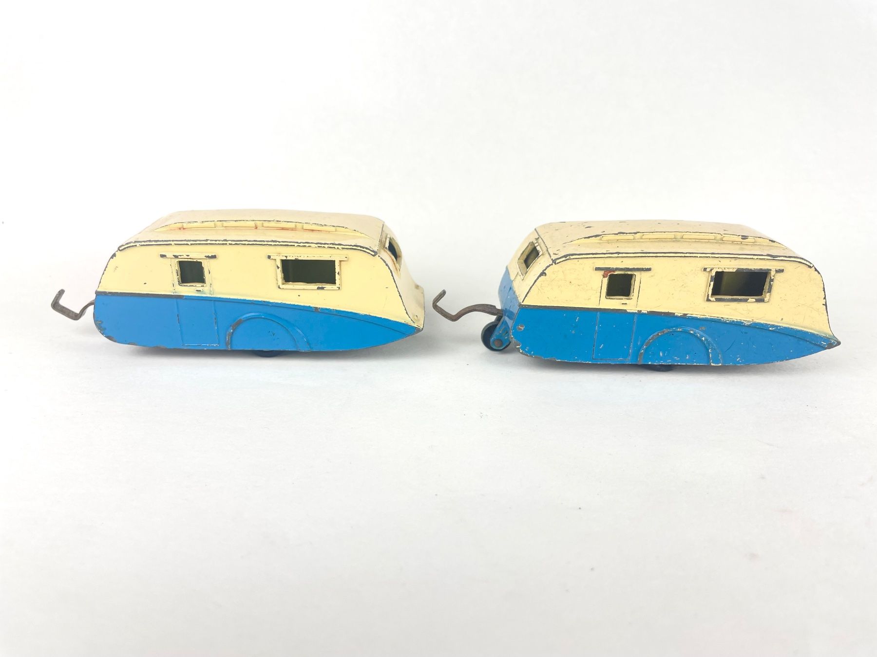 Dinky Toys Voitures modèles: Vintage Dinky Caravans – D'occasion à Genthod par lightyear63 7