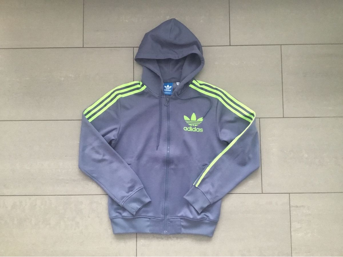 Adidas Jacken: Adidas Jacke vintage – Gebraucht aus Rütihof von ALAFC