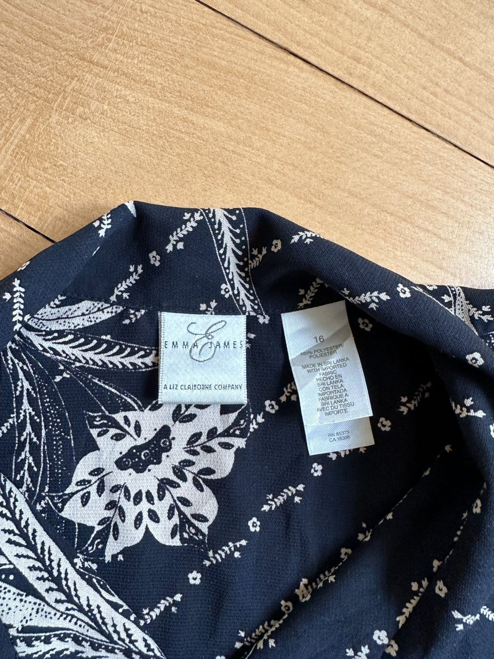 Camicette: EMMA JAMES - Vintage Bluse schwarz-beige M – Usato da Zürich venduto da Diazaio 3
