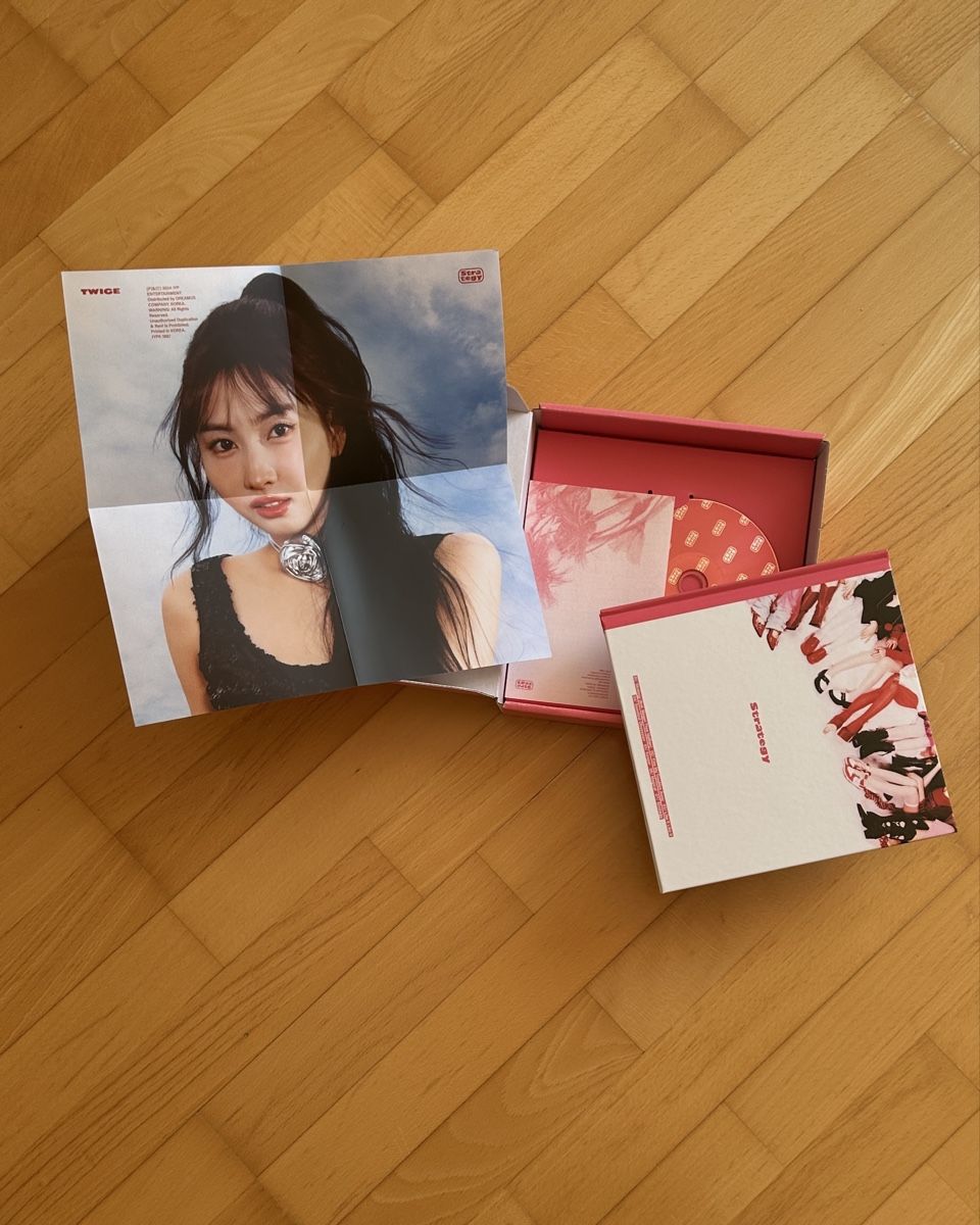 CD: TWICE - Strategy Album (Step 2 Version) – Nuovo (secondo la descrizione) da Goldswil venduto da fewell