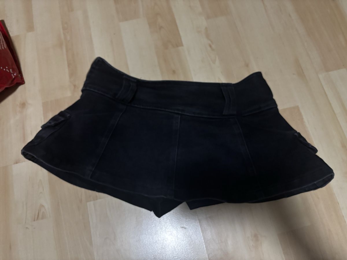 Jupes: Mini Rock Schwarz Gr. S – D'occasion à zürich par mapaXXefaboo