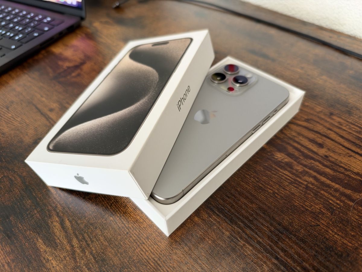 Apple Portables: iPhone 15 Pro Max 256GB Titanium – D'occasion à Aadorf par putzfeeconylinde888