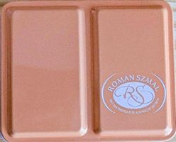 Mini-Malkasten von Roman Szmal mit Platz für 12 kleine Näpfe