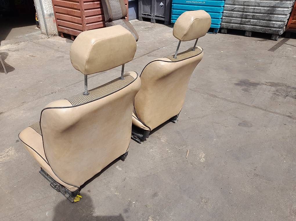 Fiat Tutti pezzi di ricambio auto: Sitze Fiat 127 – Usato da Grafenried venduto da old_2d5k 1