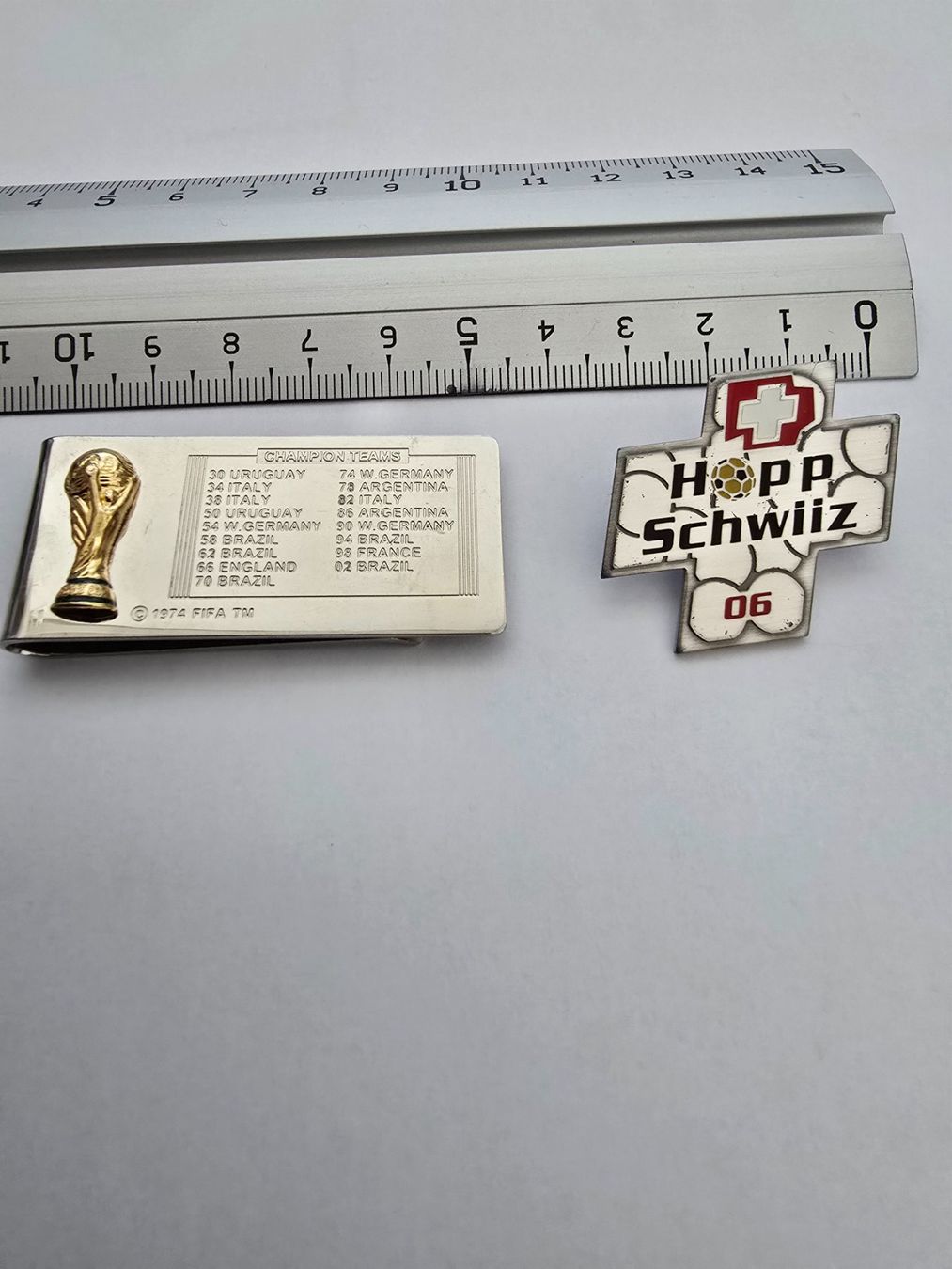 Fifa Placchette & Badge: FIFA WM 2006 Geldklammer + Pin – Usato da Rafz venduto da Domimir 1