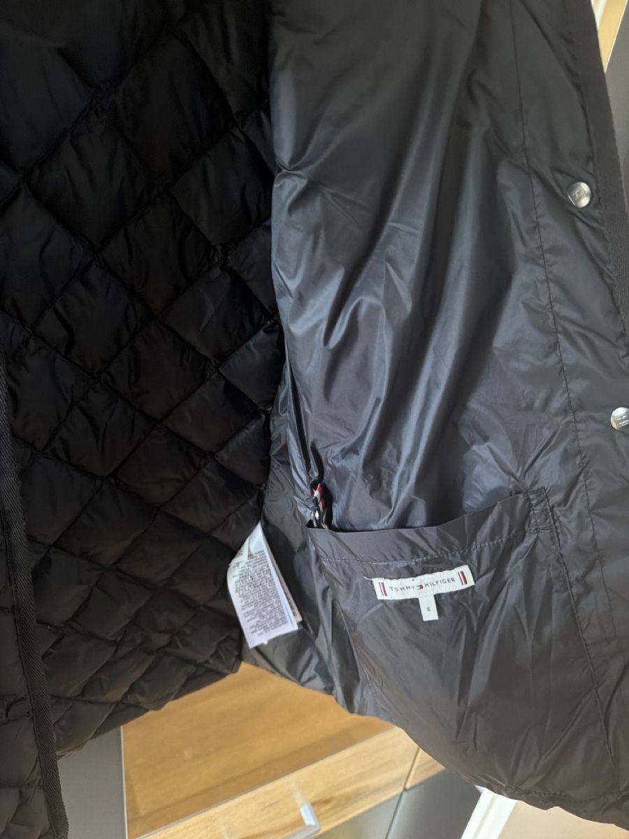 Tommy Hilfiger Vestes: Tommy Hilfigher quilted jacket short – Neuf (Voir description) à Hausen AG par nik_9sg2 3