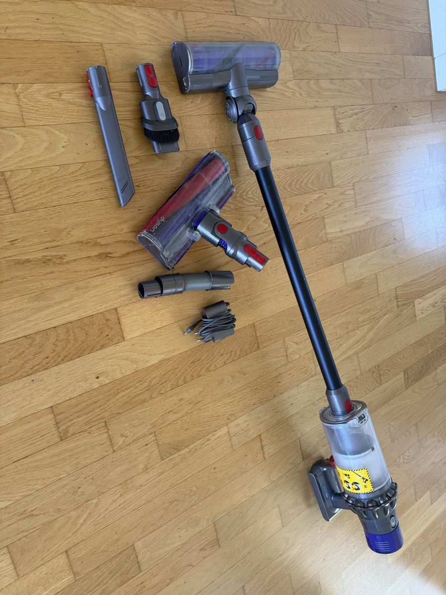 Dyson Aspirapolveri & Accessori: Gebrauchter Dyson Sauger – Usato da Küsnacht ZH venduto da rot_9jbx 1