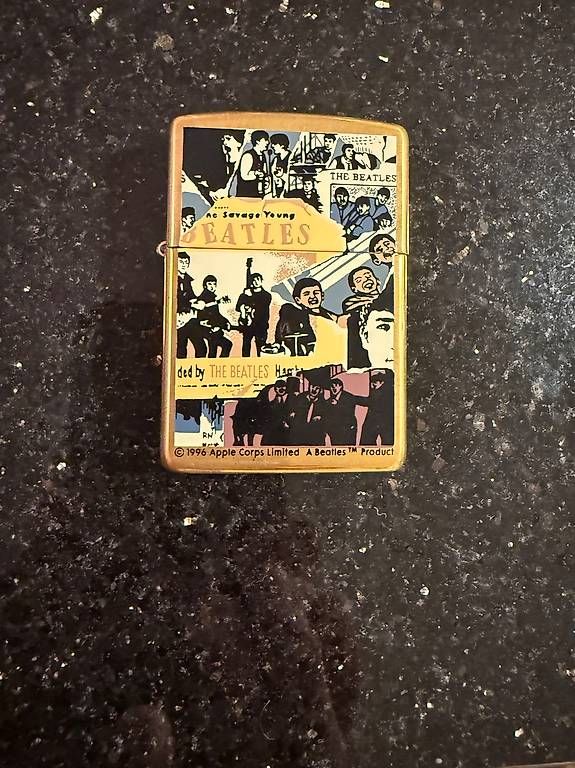 Zippo Briquets: Beatles Zippo – Neuf avec emballage d'origine à Bellach par die_8vsb 1