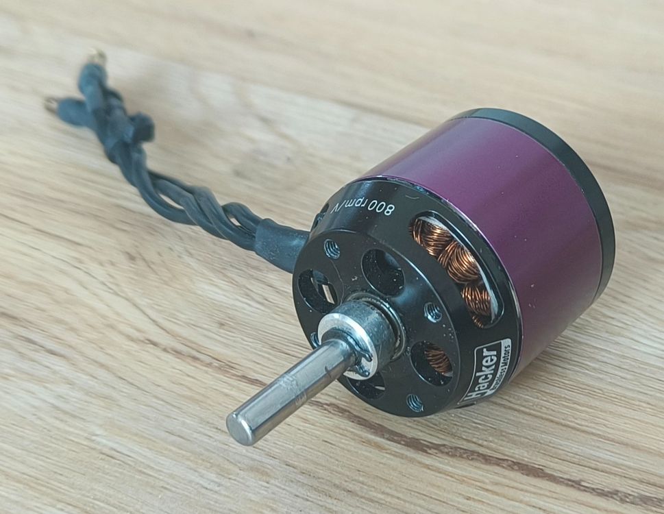 Hacker A30-14L brushless motor 800 rpm/v (Gebraucht) in Fribourg für ...