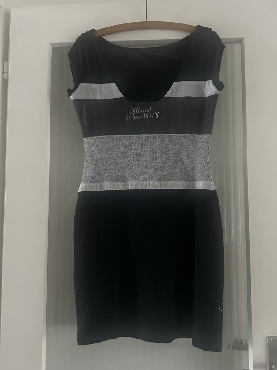 Desigual Kleider: Desigual Kleid schwarz grau Grösse M – Gebraucht aus Allschwil von meeresperle 3
