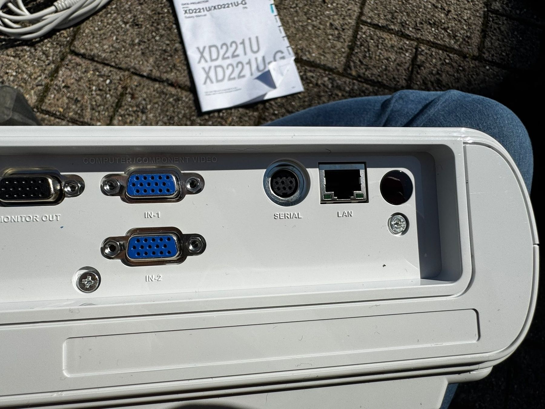 Mitsubishi Proiettori: Beamer Mitsubishi XD 221U – Usato da Egg b. Zürich venduto da Brocki_Insel_Egg 4