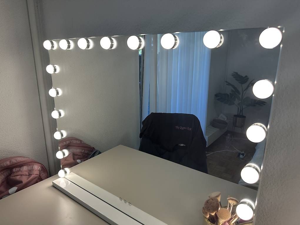 Miroirs: Hollywood-Schminkspiegel mit LED & Bluetooth  – D'occasion à Langnau am Albis par max081 4