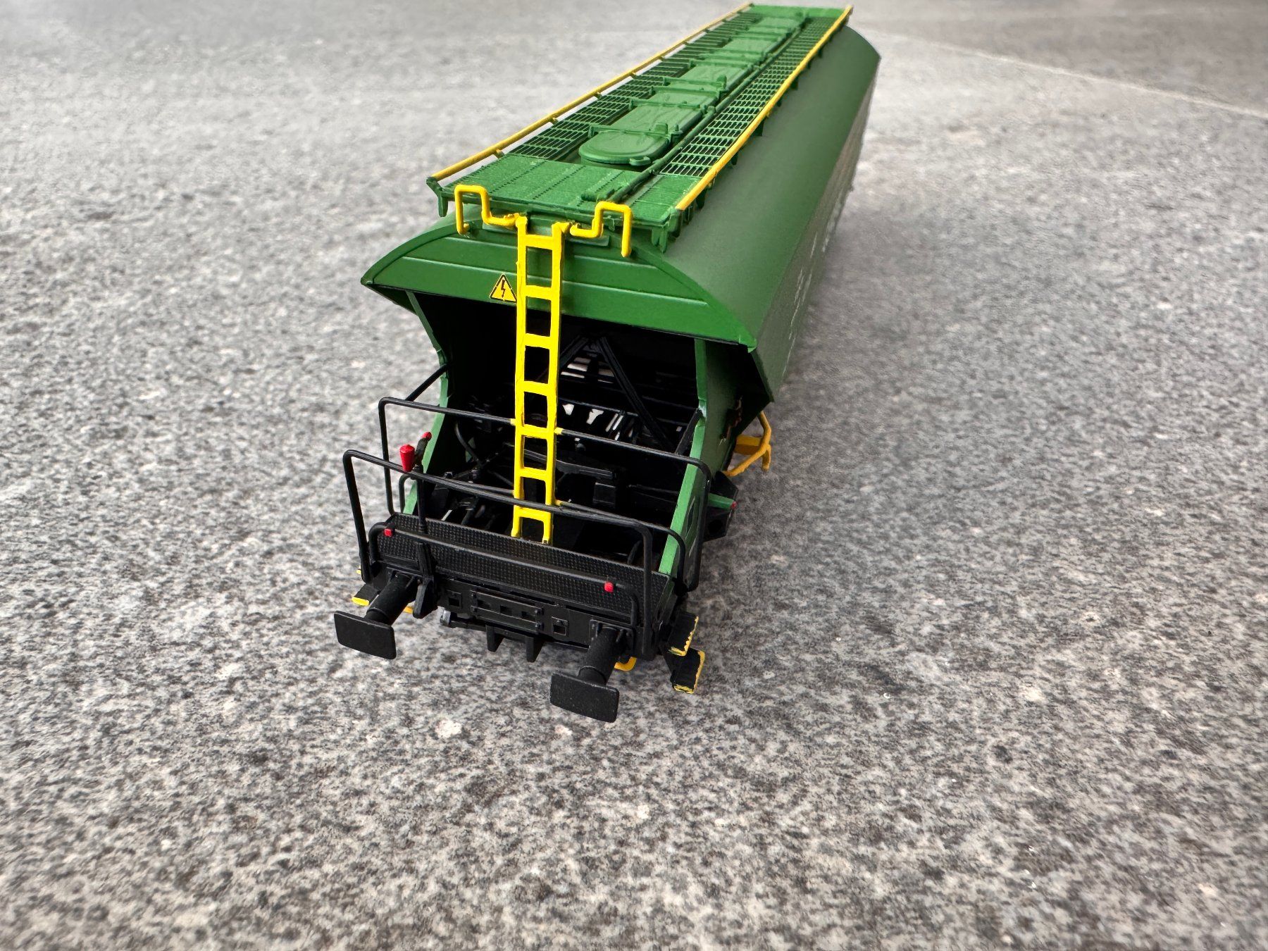 Albert Modell Modelleisenbahnen: Albert-Modell 933023 RO-CFR Uagps Getreidewagen – Gebraucht aus Basel von szbdsfrjs 1