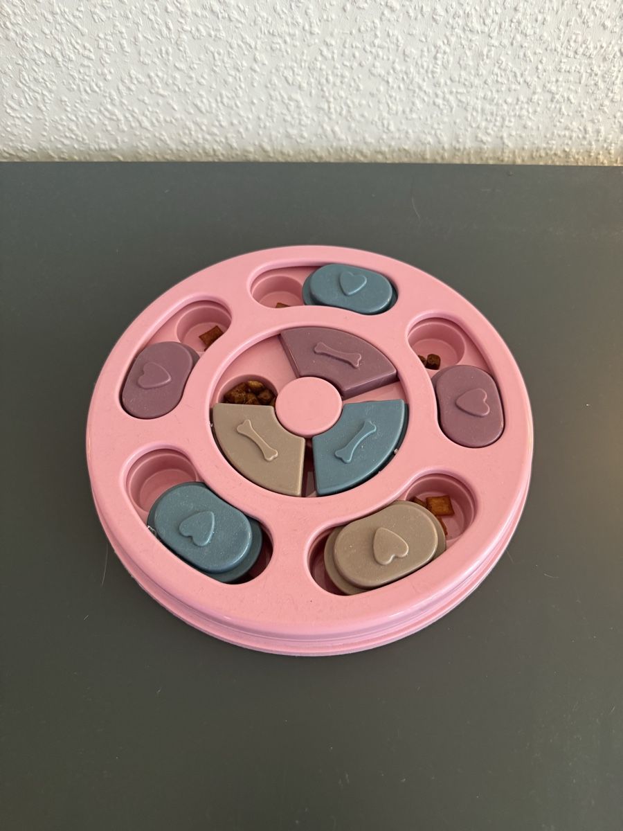 Giocattoli:  Intelligenzspielzeug Katze Futterlabyrinth pink  – Nuovo (secondo la descrizione) da Muri b. Bern venduto da yar_r5jk