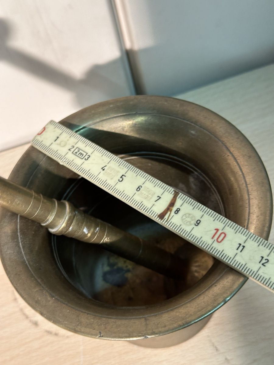 Sonstiges für das Kochen & Backen: Mortier et pilon anciens en laiton – Gebraucht aus Lausanne von artnouveau04 4