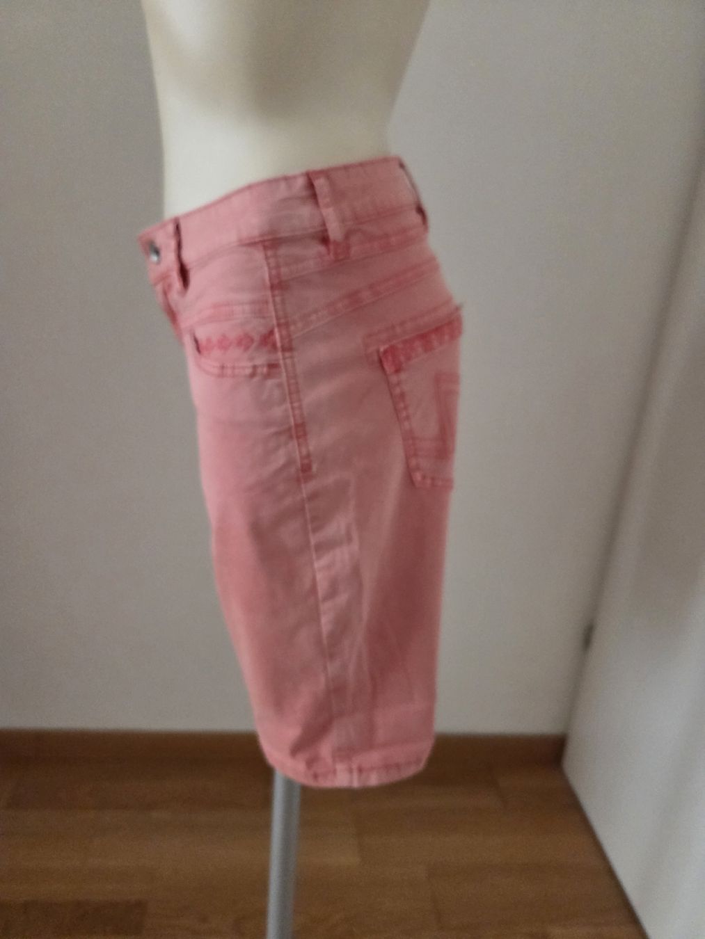 Nile Pantaloni: Nile Shorts – Nuovo (secondo la descrizione) da Luzern venduto da asmele2 2