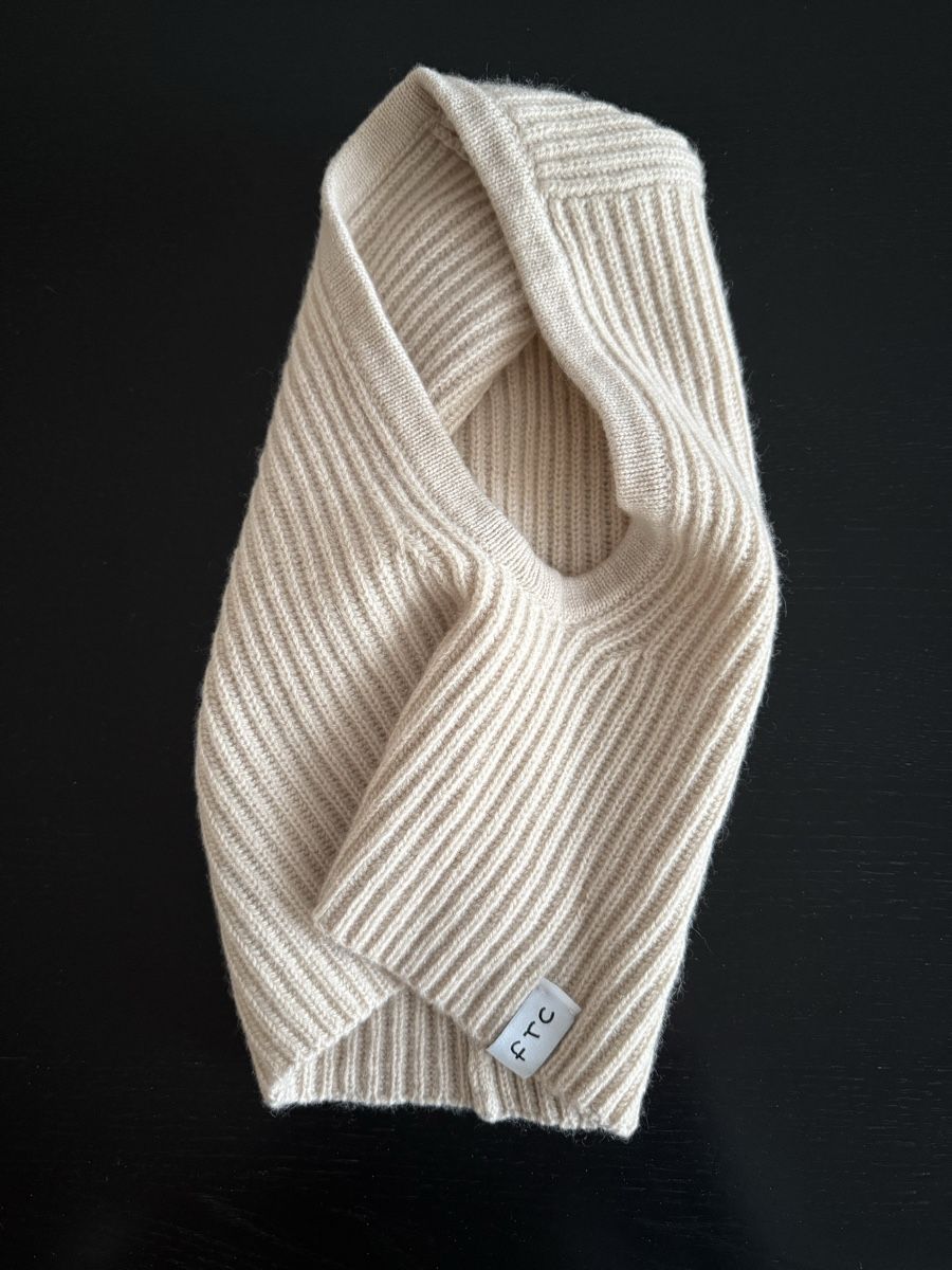 Altro in  Abbigliamento & Accessori: FTC Kapuze Beige - Cashmere – Nuovo (secondo la descrizione) da Rüti ZH venduto da Dauli 1