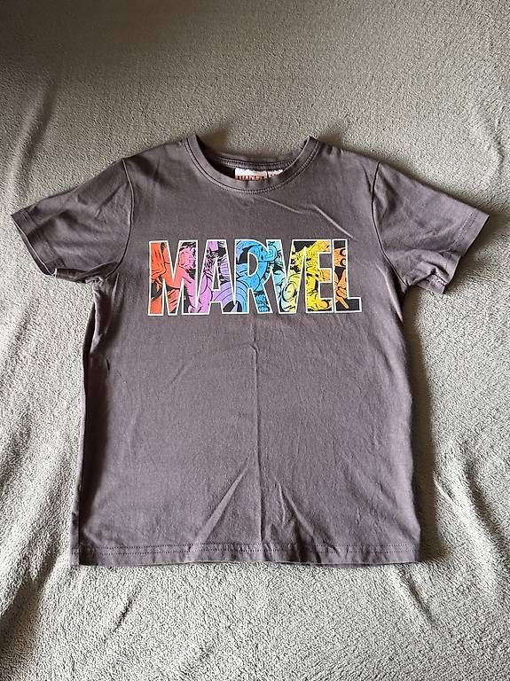 Camicie, T-shirt & Polo: T-shirt Marvel Enfant - 8-9 ans – Usato da Montreux venduto da DMtop