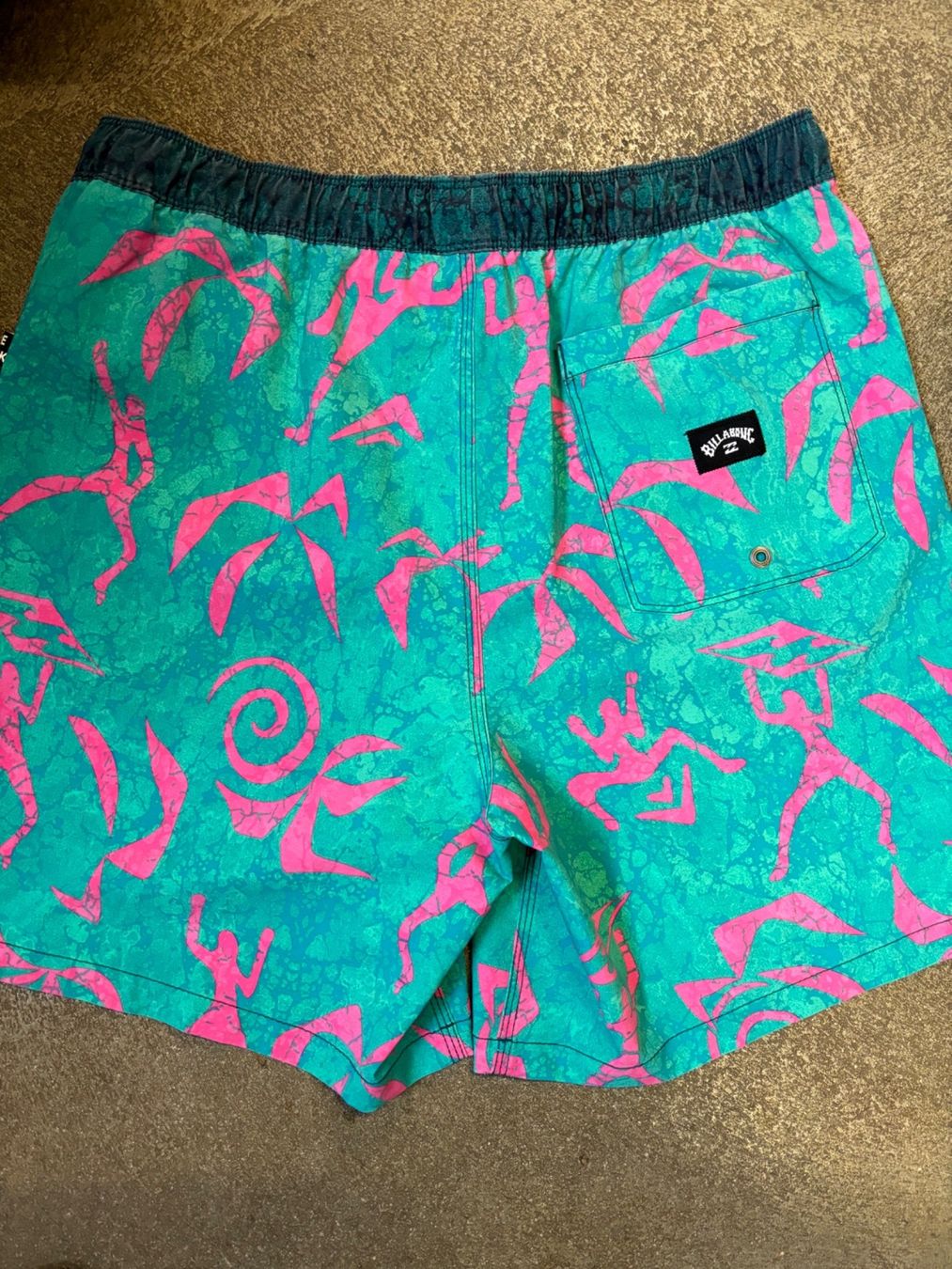 Billabong Badehosen: Short de bain Billabong Hommes Taille M – Neu und originalverpackt aus Orbe von D-stockFactory-Orbe 1