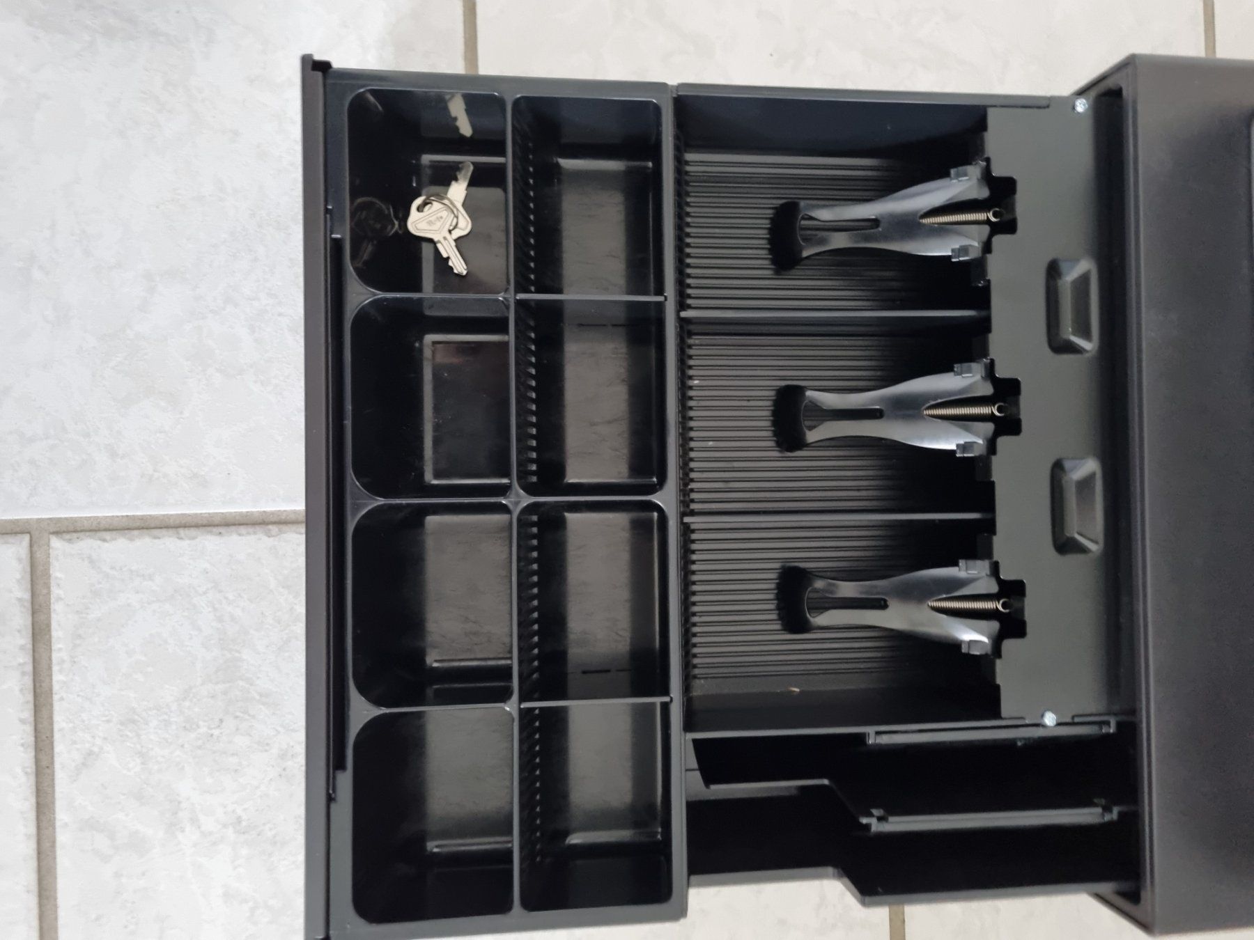 Sharp Registratore di cassa: Ladenkasse SHARP Modell XE-A207W/XE-A207B – Usato da Dällikon venduto da 1958rolf 2