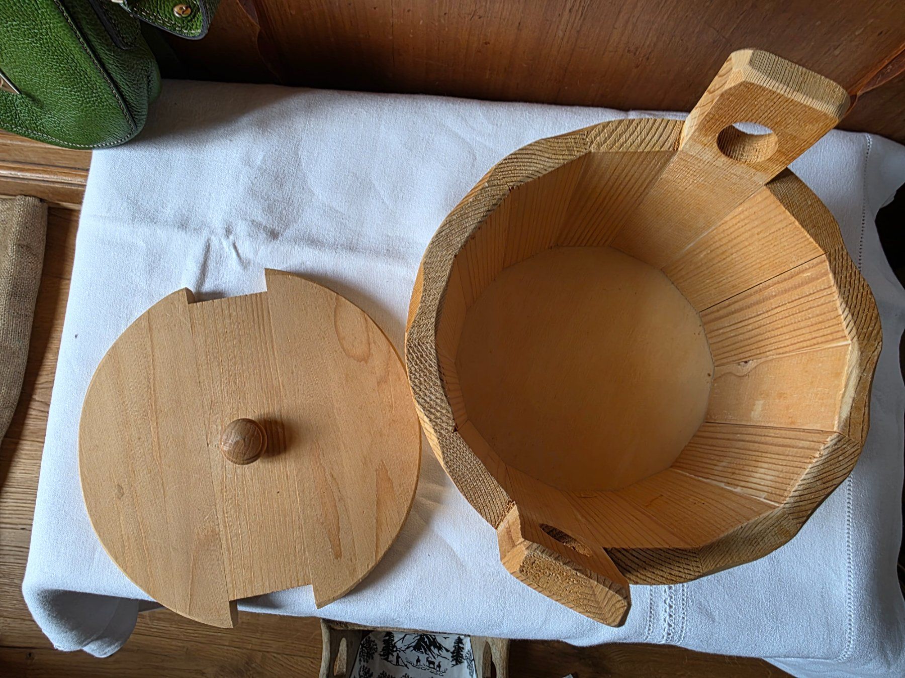 Pentole: Holz Korb Topf Gschwelti Kasten – Usato da Walterswil BE venduto da Lonitti 2