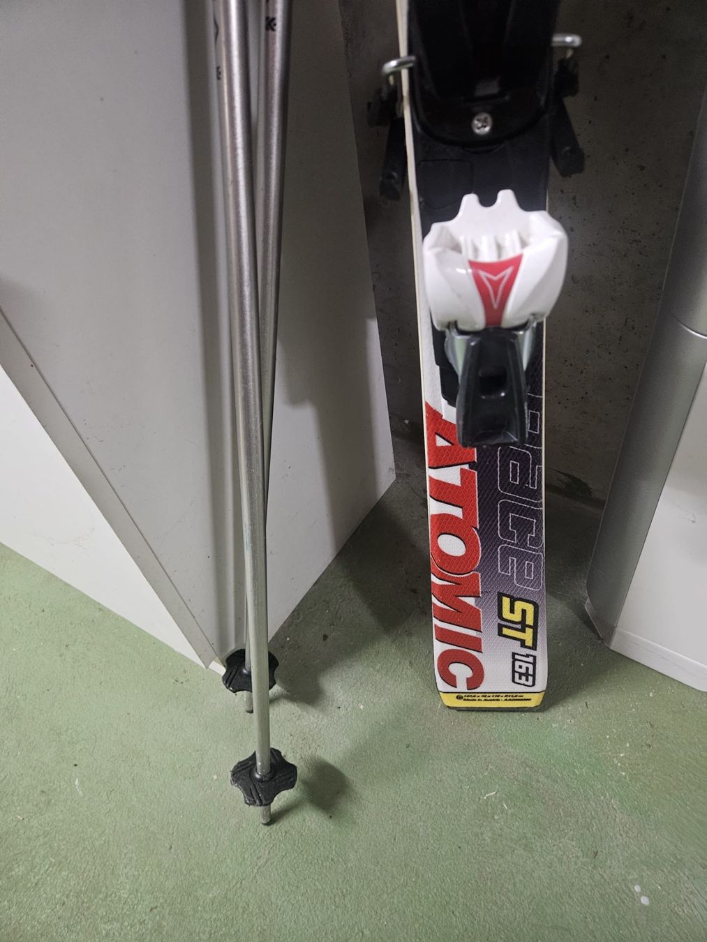 Atomic Sci: Atomic Race ST – Usato da Glovelier venduto da Ghiruna 1