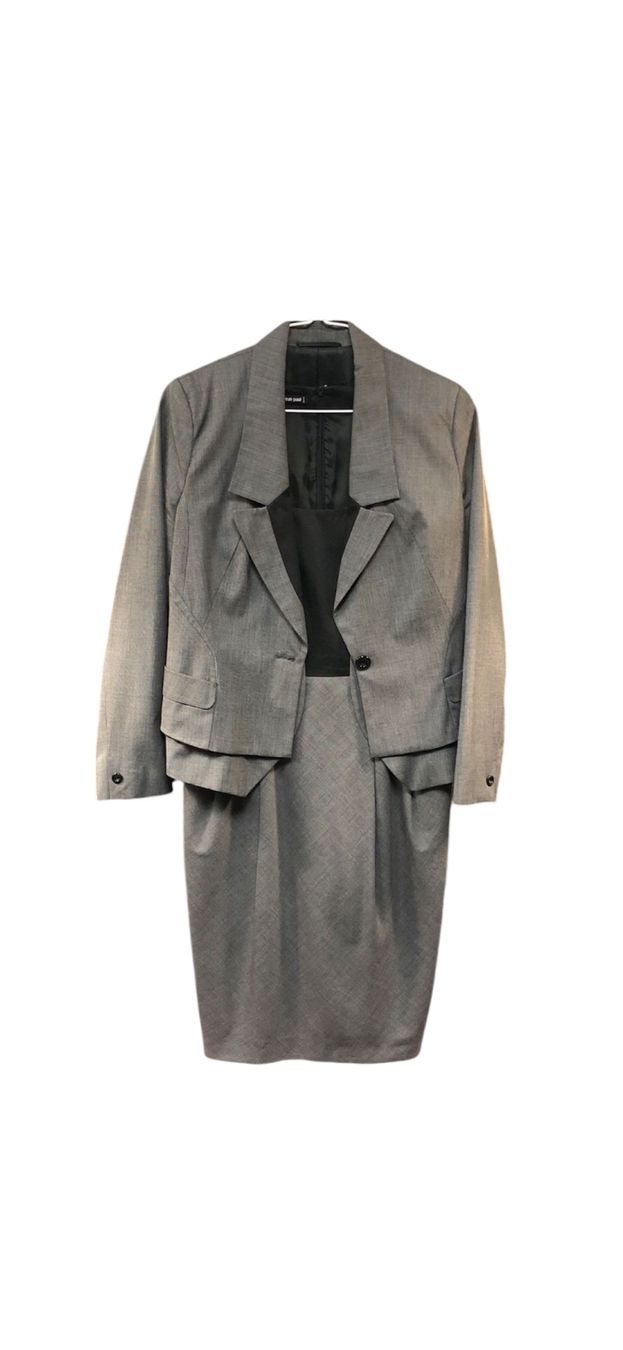 Completi & Tailleur: Tailleur 3 pièces – Usato da Dotzigen venduto da SecondHandGems 2