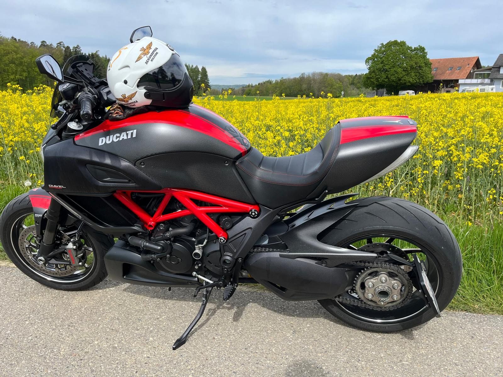 Ducati Sonstige: Ducati Diavel Carbon – Gebraucht aus Fruthwilen von Mostro-Medusa 7