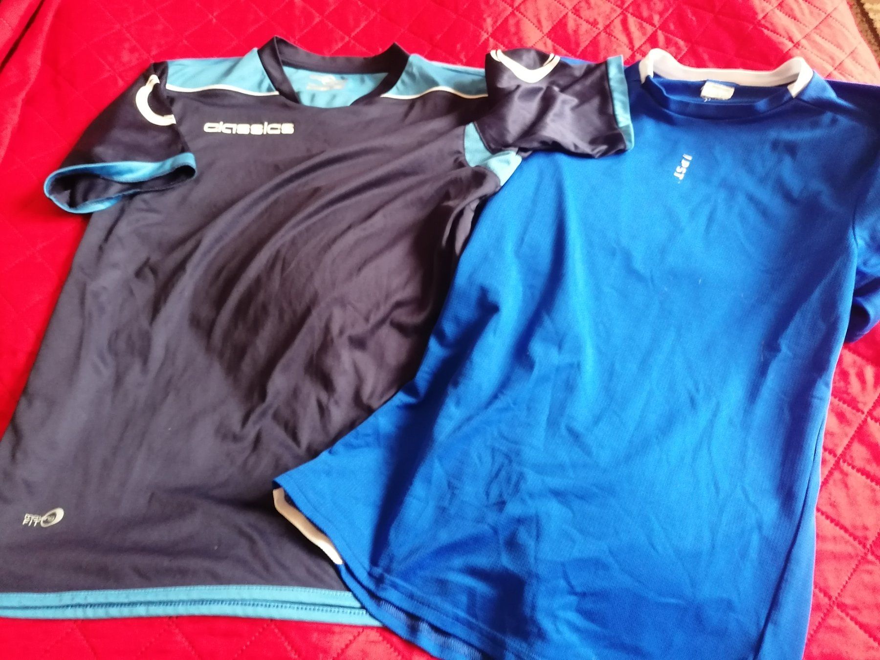 Lots de vêtements: Sportbekleidung Grösse S – D'occasion à Bassersdorf par maga1g 2