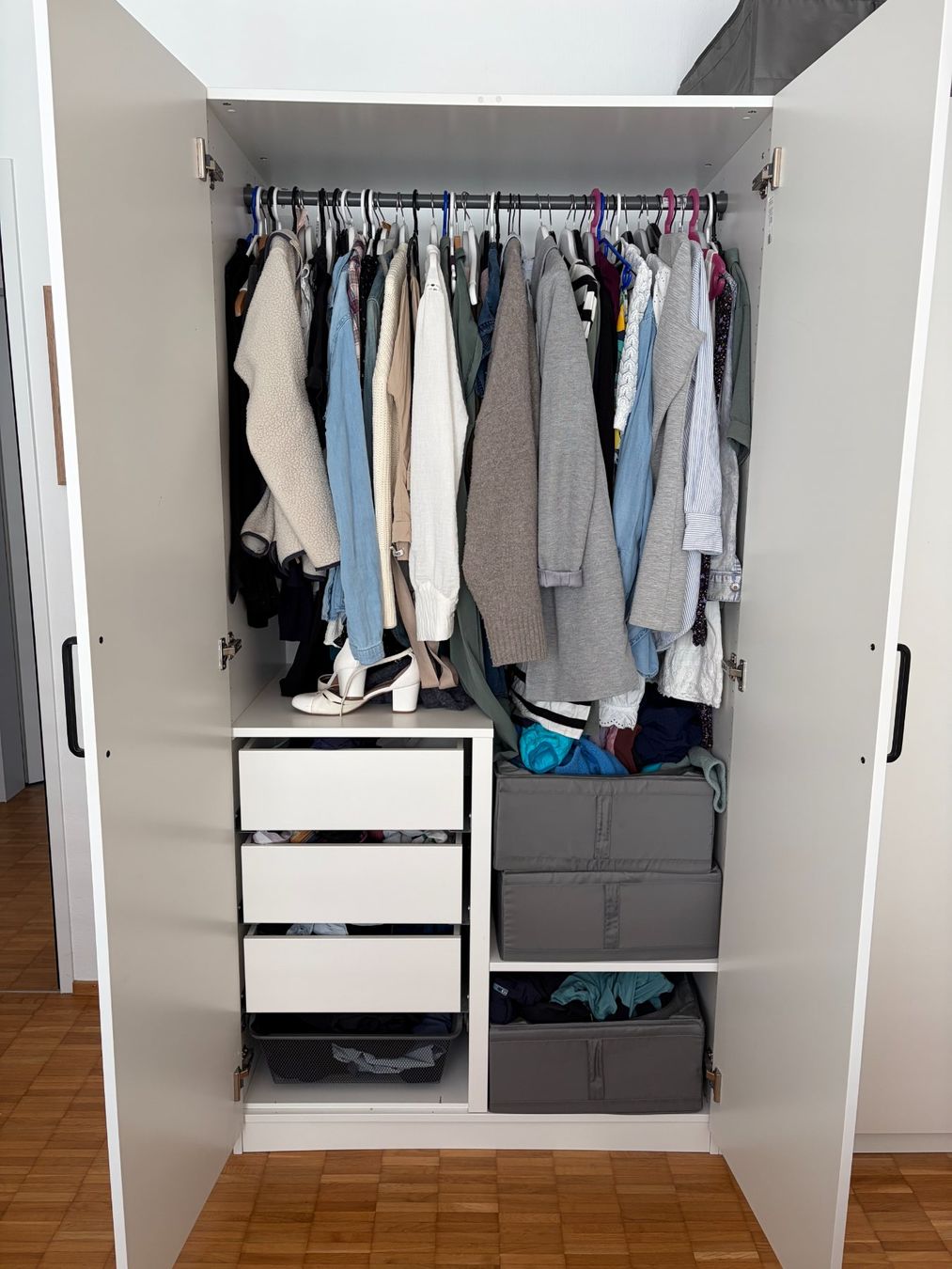 Ikea Armadi: Ikea PAX Schrank 2.50m – Usato da Tamins venduto da walkeezy 1