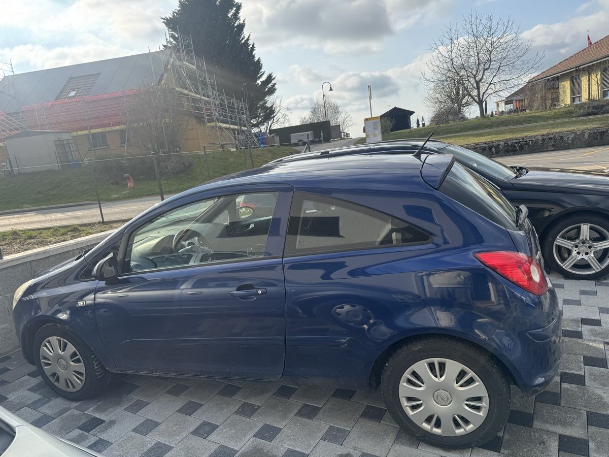 Opel Automobili: Opel Corsa D14 – Usato da Lonay venduto da PancheChakalov 1