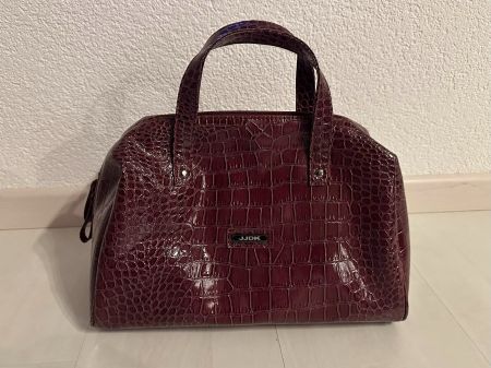 rote Kunstleder Handtasche