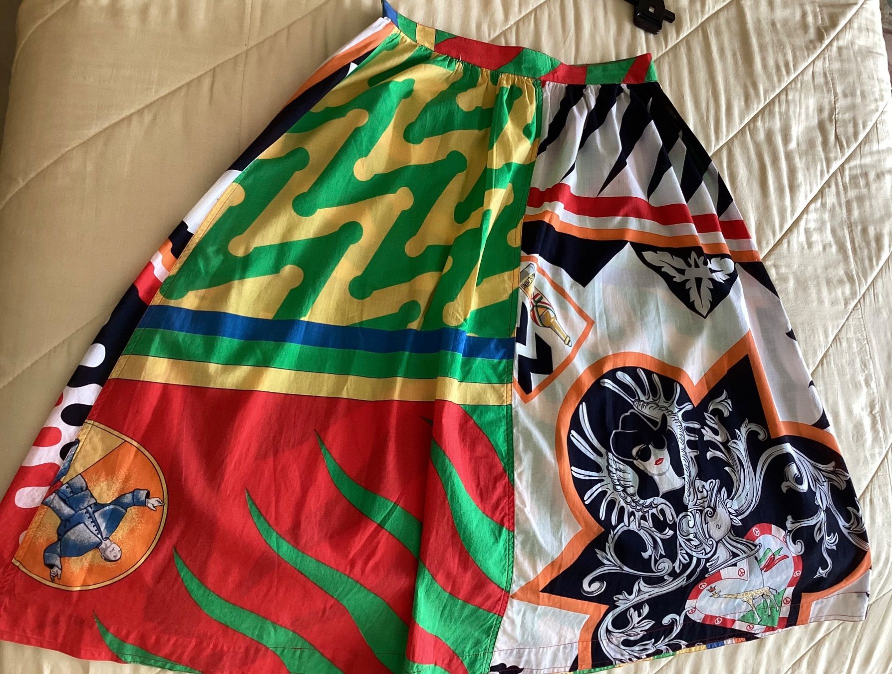 Moschino Gonne: Moschino Rock Vintage 38 – Usato da Magadino venduto da sylvierosa 1