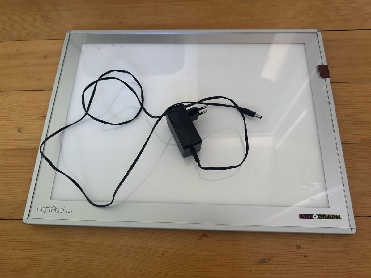 Artograph Tablet PC: artograph lightpad A940 37.5x50 leuchtpult zeichenpult – Difettoso da Bern venduto da vira1