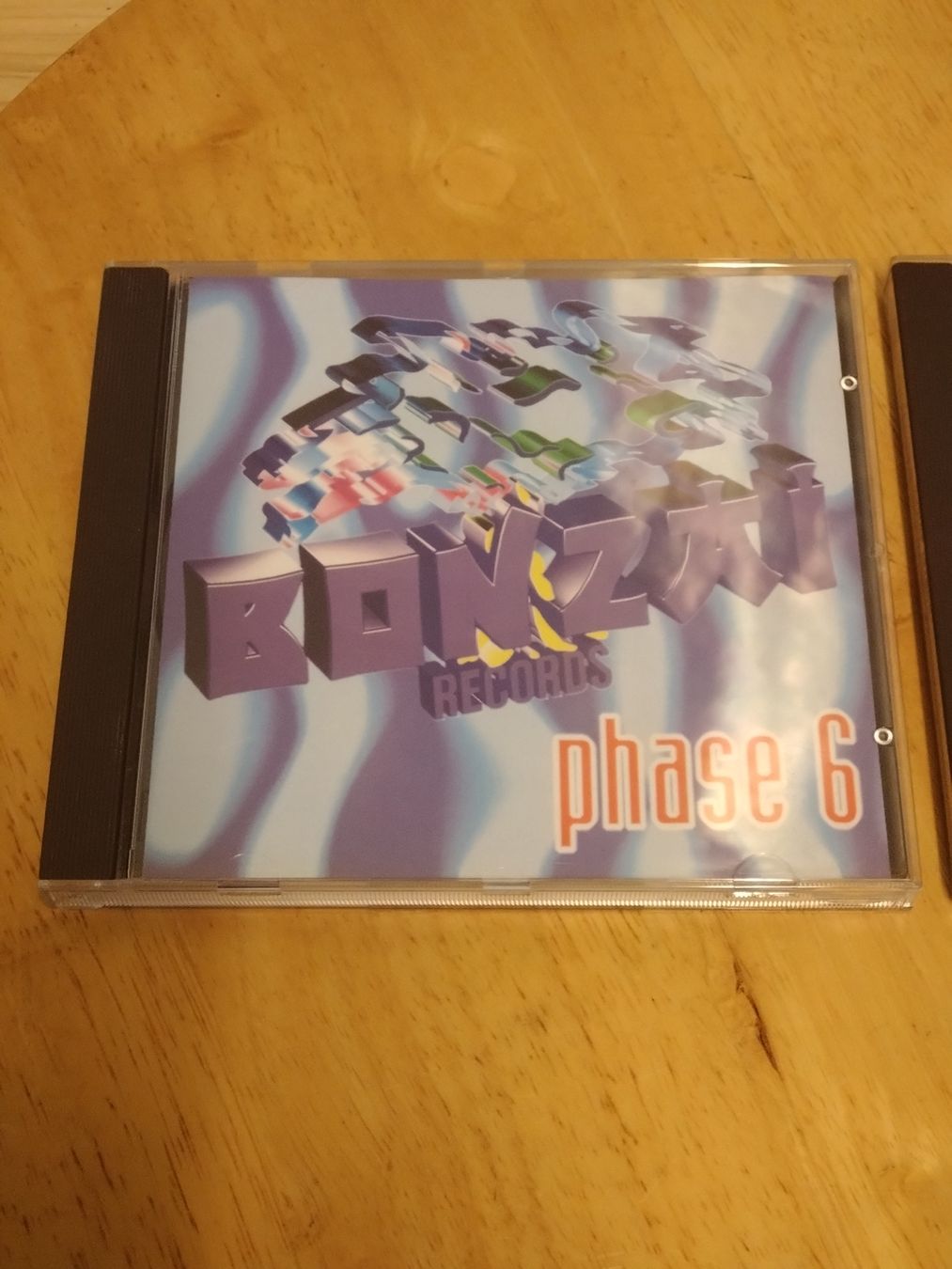 CD: CD Bonzai Records Phase 6 et Jumps  – Usato da Farvagny-le-Grand venduto da LaCaverne 1