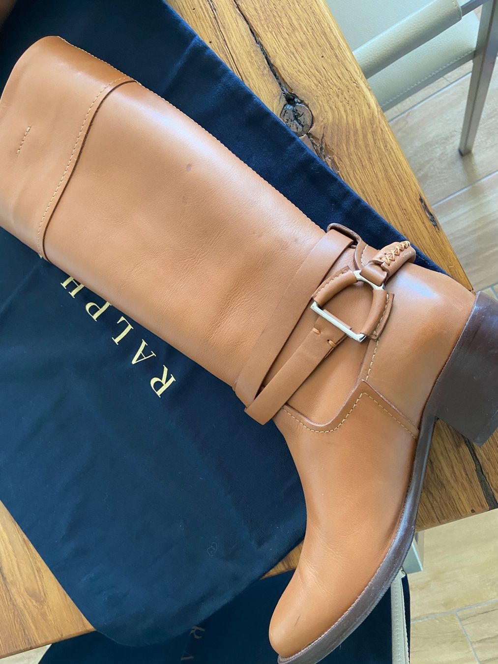 Ralph Lauren Damenschuhe: RALPH LAUREN - Sublime Bottes Camel - 38 – Gebraucht aus Chardonne von  9