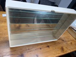 Holzvitrine