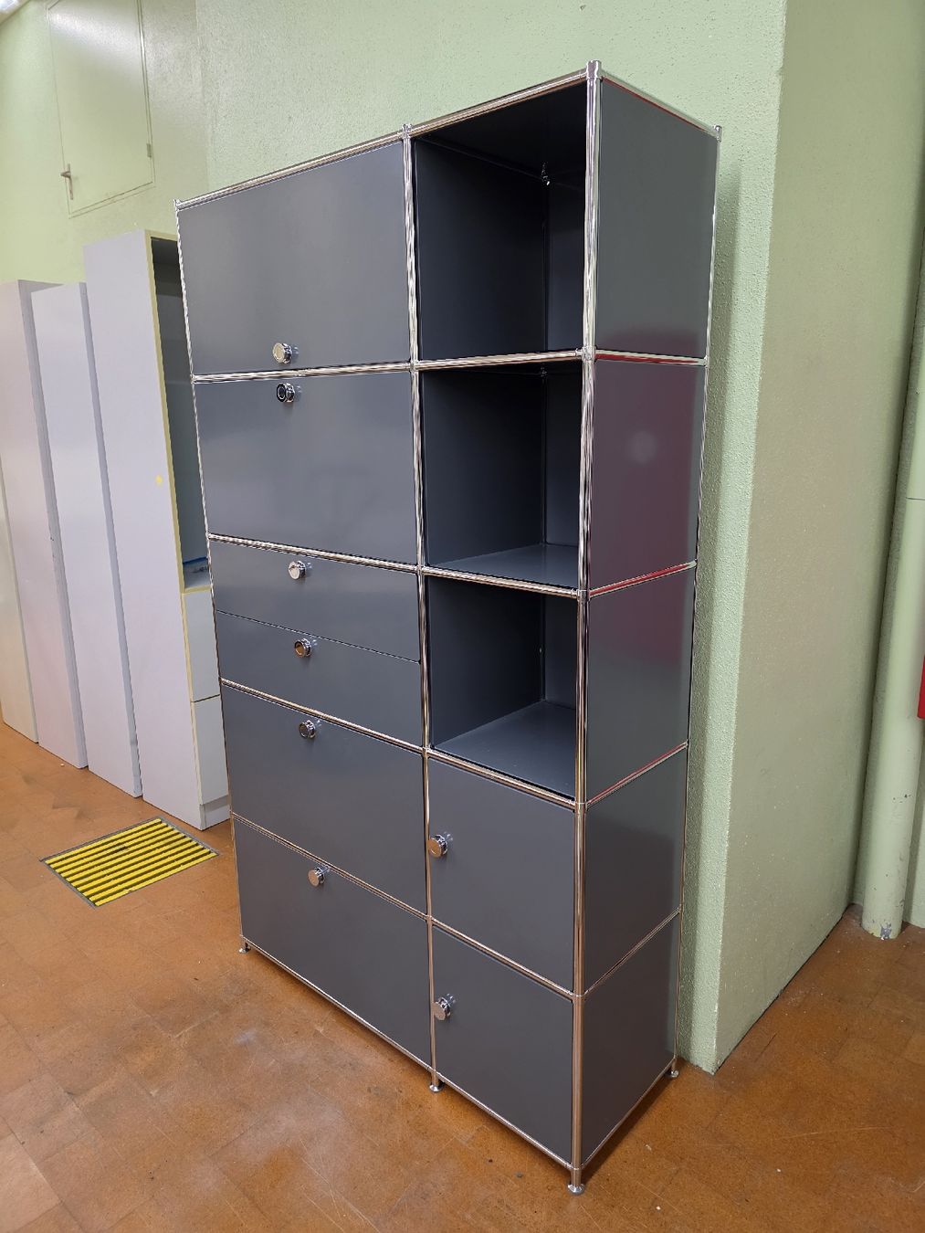 System4 Scaffali: Designer Regal Quadro / System4 – Usato da Lichtensteig venduto da UsedINStore