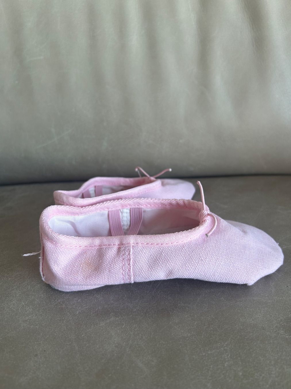 Scarpe per ragazzi: Turntappeli /Ballettschuhe Gr. 29 – Nuovo (secondo la descrizione) da Wädenswil venduto da LS777 2